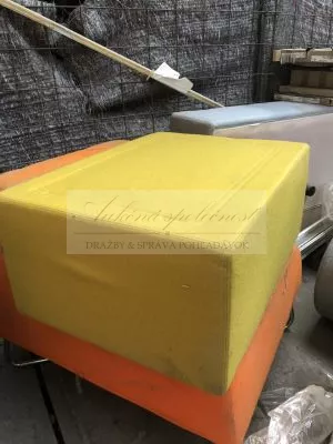 Online aukcia Žlté taburetky – 4 ks