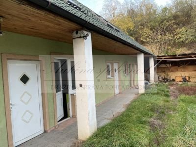 Predaj rodinného domu v Kamenici nad Hronom (RD je vyprataný a kúpou ihneď voľný)