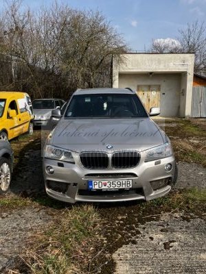Online-aukcia  BMW x3, poškodené, pojazdné, za výhodnú cenu
