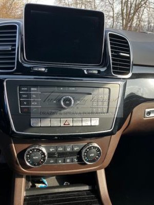 Online-aukcia  Mercedes-Benz GLE 350D - v dobrom stave