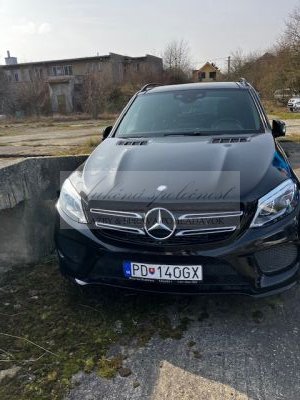 Spúšťame on-line aukciu Mercedes-Benz GLE 350D - v dobrom stave