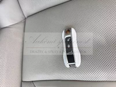 Exkluzívna ponuka ! - Online aukcia vozidla PORSCHE PANAMERA 4S Diesel !