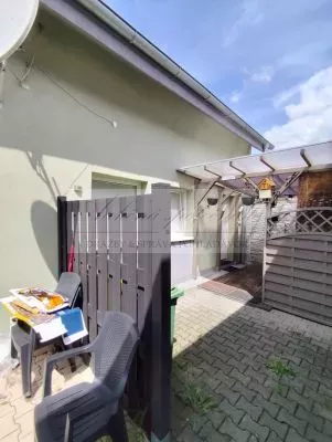 Opakovaná dražba domu v dvojdome v Malackách! NIŽŠIA CENA!