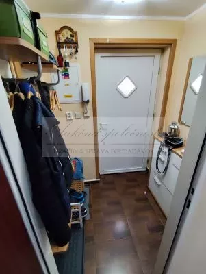 Opakovaná dražba domu v dvojdome v Malackách! NIŽŠIA CENA!