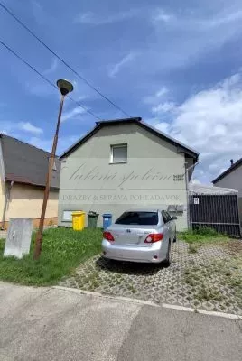 Opakovaná dražba domu v dvojdome v Malackách! NIŽŠIA CENA!