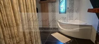 Pripravujeme opakovanú dražbu penziónu a rekreačnej chaty vo Vinnom a Kaluži, okres Michalovce