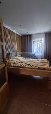 Pripravujeme opakovanú dražbu penziónu a rekreačnej chaty vo Vinnom a Kaluži, okres Michalovce