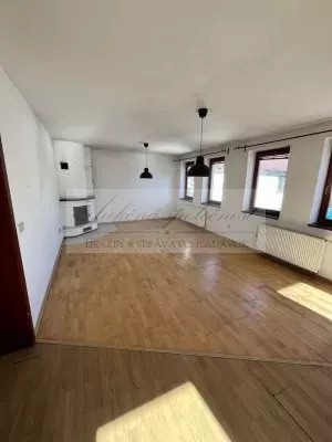 Priestranný rodinný dom na priamy predaj v obci Nová Dedinka za férovú cenu!