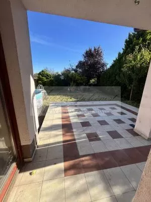 Priestranný rodinný dom na priamy predaj v obci Nová Dedinka za férovú cenu!