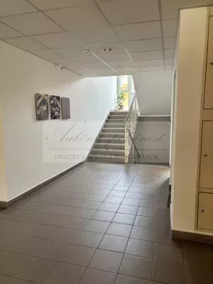 Dražba 4-izbového podkrovného bytu s garážovým státím vo Zvolene!