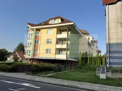 Dražba 4-izbového podkrovného bytu s garážovým státím vo Zvolene!