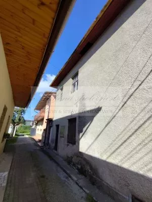 Dražba rodinného domu s garážou v obci Varín pri Žiline!