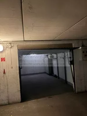 ONLINE AUKCIA garáže v Pezinku!