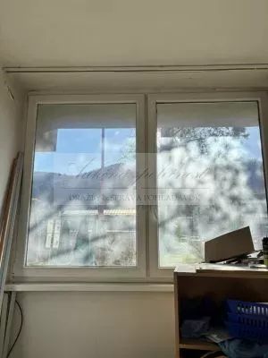 Dražba štyroch administratívnych priestorov v budove v Banskej Bystrici!