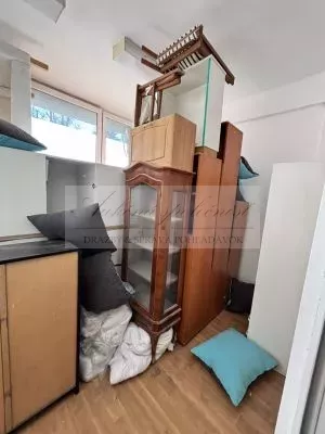 Dražba štyroch administratívnych priestorov v budove v Banskej Bystrici!