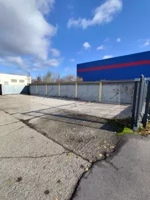 Dražba spoluvl. podielu o veľkosti 1/2 - garáž a sklad a spoluvl. podielu o veľkosti 1/6 - pozemok v Rači!