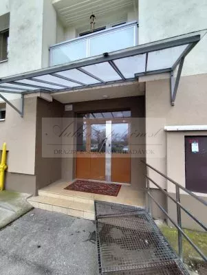 Dražba 3 - izbového bytu v Hlohovci!