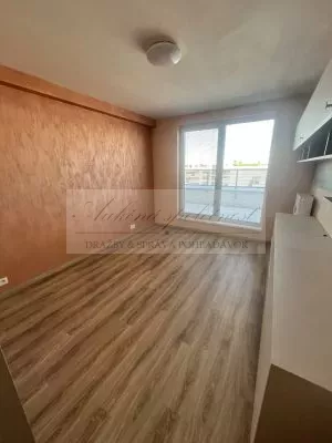 Pripravujeme dražbu 2 - izbového bytu s garážovým státím a pivničkou kobkou na Malokrasňanskej ul. v Bratislave - Rači!