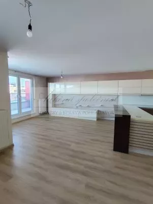 Pripravujeme dražbu 2 - izbového bytu s garážovým státím a pivničkou kobkou na Malokrasňanskej ul. v Bratislave - Rači!