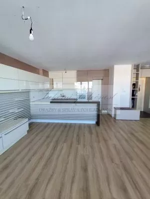 Pripravujeme dražbu 2 - izbového bytu s garážovým státím a pivničkou kobkou na Malokrasňanskej ul. v Bratislave - Rači!