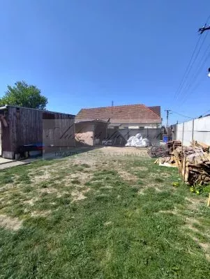 Dražba rodinného domu v Šuranoch, okres Nové Zámky!