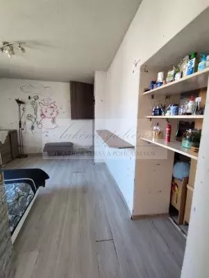 Dražba rodinného domu v Šuranoch, okres Nové Zámky!