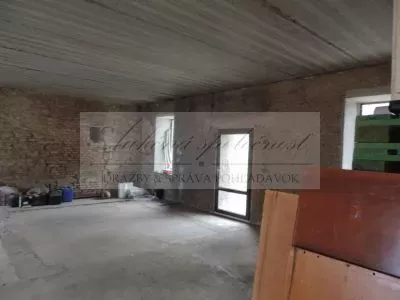 Dražba rozostavaného polyfunkčného objektu v Lučenci!