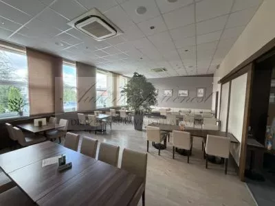 Dražba - právo uzatvoriť zmluvu o nájme nebyt. priestorov v Centre kultúry a vzdelávania v Lozorne
