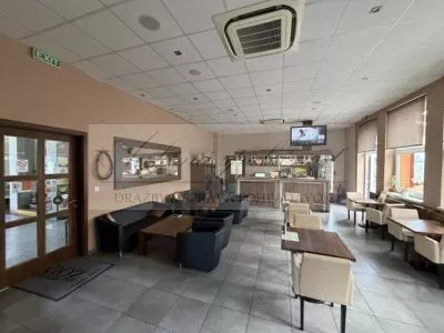 Dražba - právo uzatvoriť zmluvu o nájme nebyt. priestorov v Centre kultúry a vzdelávania v Lozorne