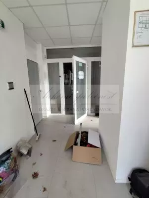 Dražba nebytového priestoru v Bratislave, časť Dúbravka