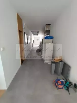 Dražba nebytového priestoru v Bratislave, časť Dúbravka