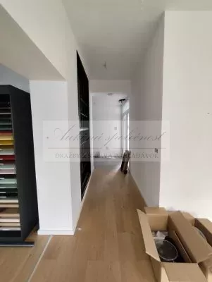 Dražba nebytového priestoru v Bratislave, časť Dúbravka