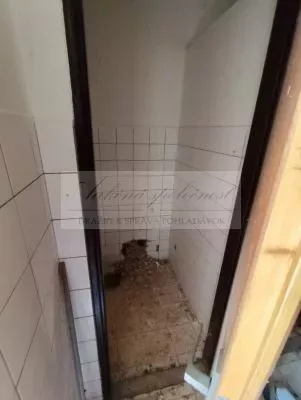 Dražba veľkometrážneho rodinného domu v obci Kalonda, okres Lučenec!