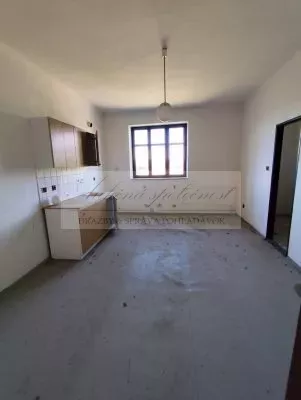 Dražba veľkometrážneho rodinného domu v obci Kalonda, okres Lučenec!