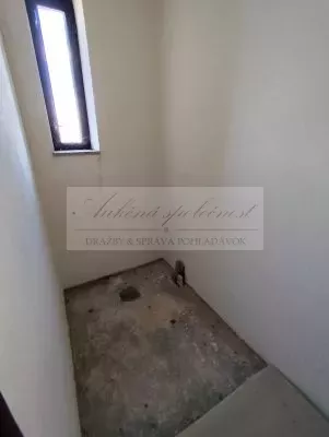 Dražba veľkometrážneho rodinného domu v obci Kalonda, okres Lučenec!