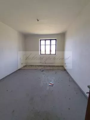Dražba veľkometrážneho rodinného domu v obci Kalonda, okres Lučenec!