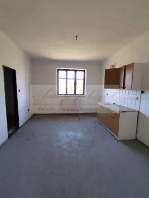 Dražba veľkometrážneho rodinného domu v obci Kalonda, okres Lučenec!