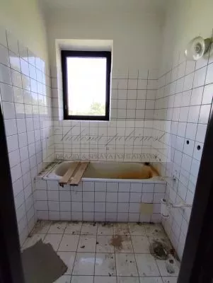 Dražba veľkometrážneho rodinného domu v obci Kalonda, okres Lučenec!